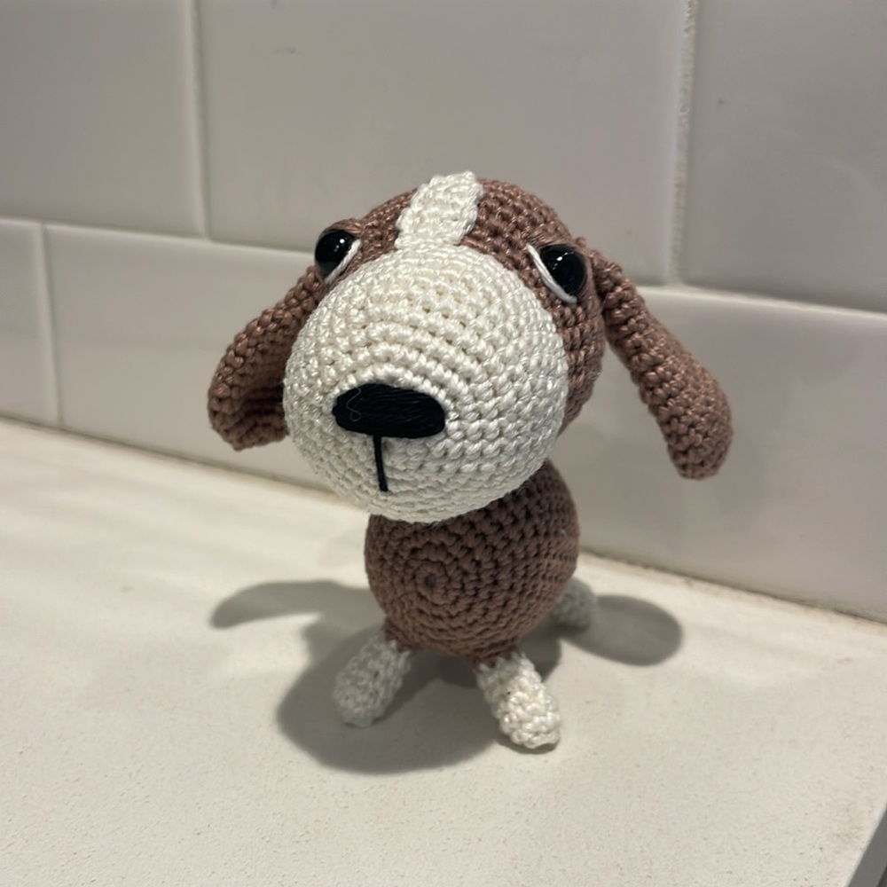Handcrafted Basset Hound Crochet Amigurumi Figure Toy Dog Puppy Decor - Picture 4 of 11